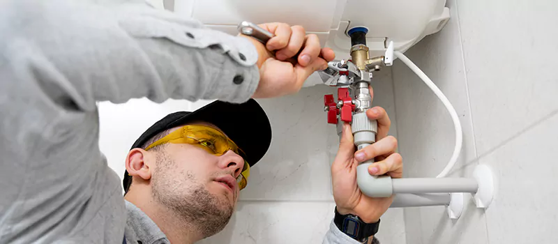 Fix Water Pipe Noises in Oakville, Ontario